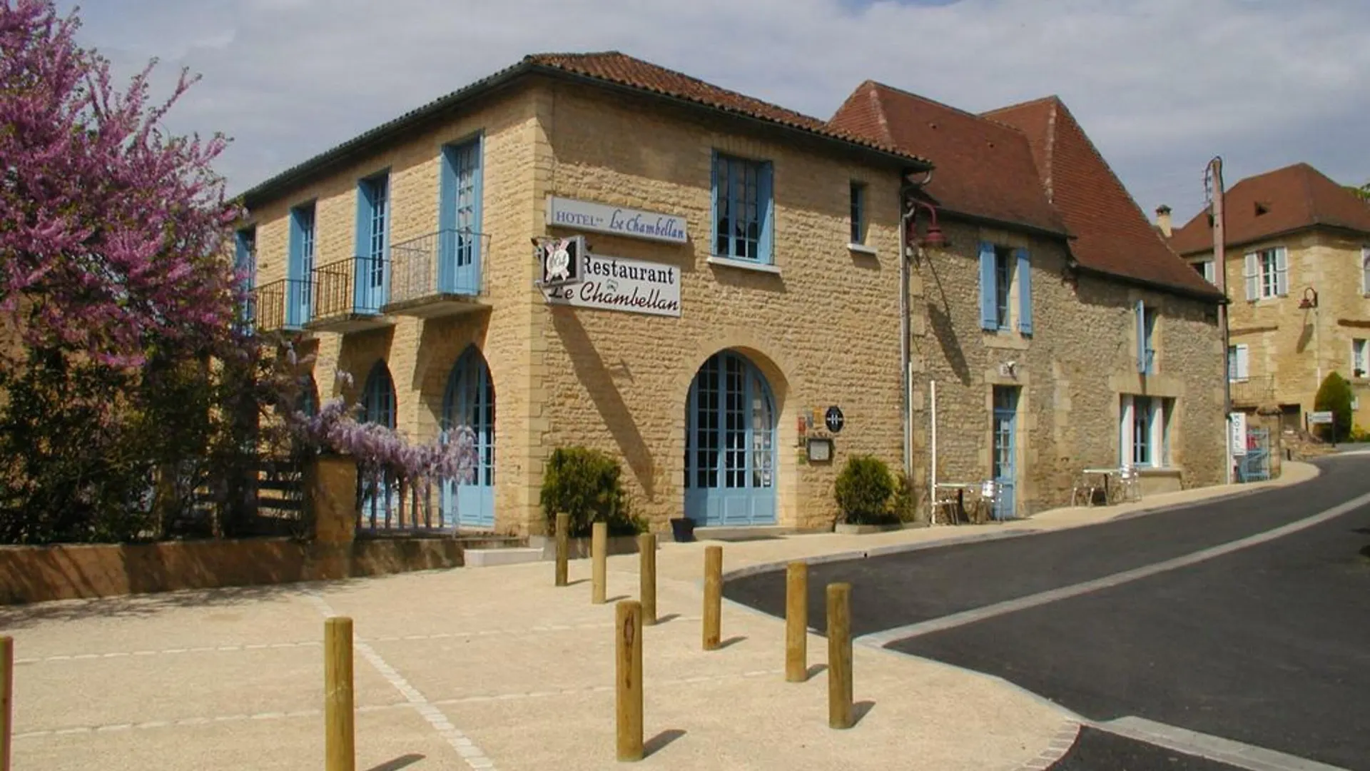 Séjourner en Périgord Noir : 4 Hôtels Budget Comparés