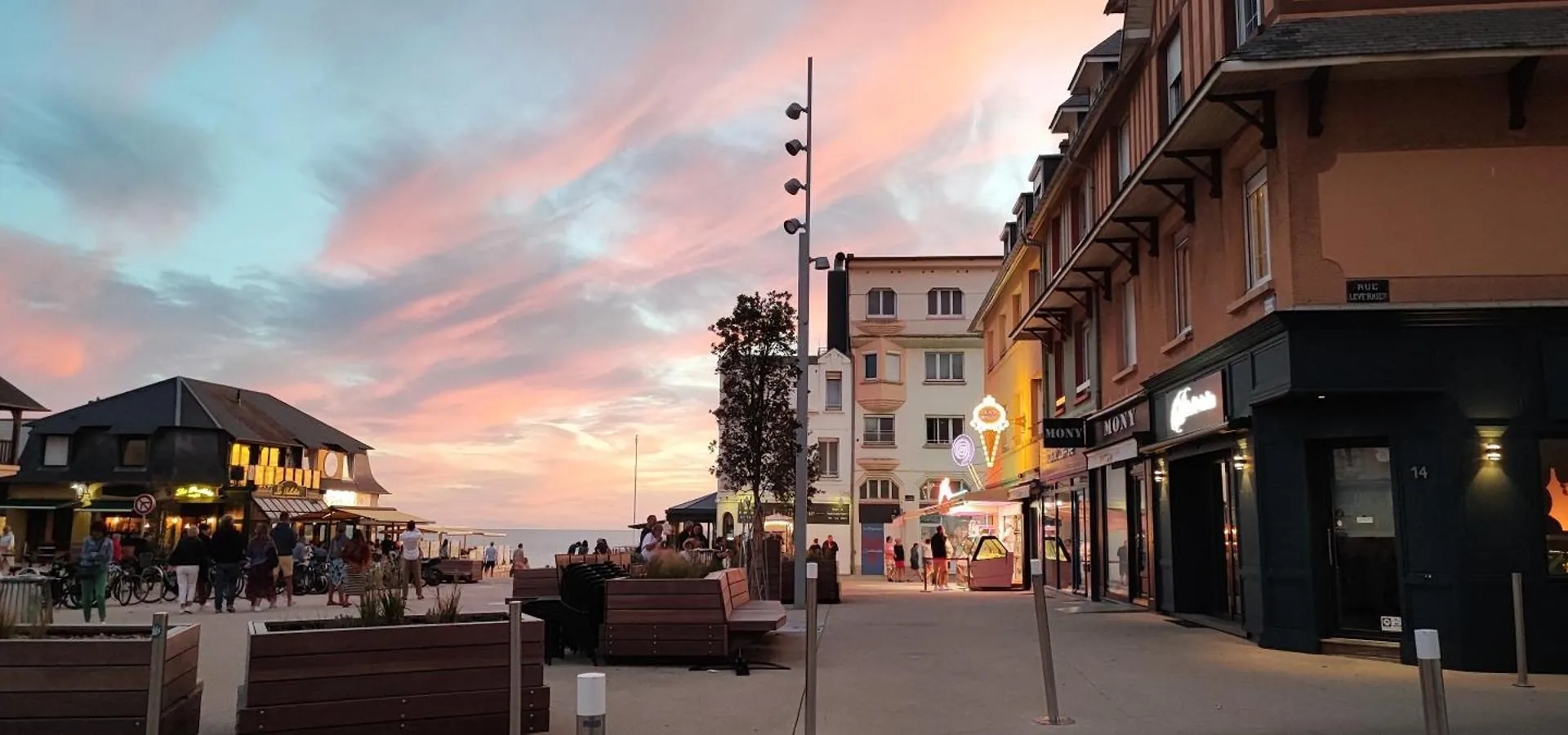 8 Hôtels de Plage Incontournables en Basse-Normandie